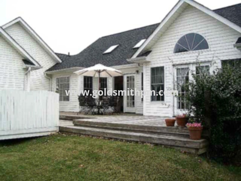Primary Photo - 5 Gables Way