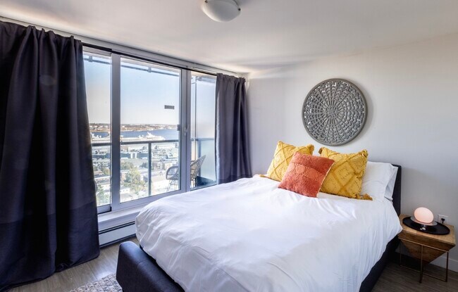 Photo du bâtiment - 5633-5633 Fenwick St