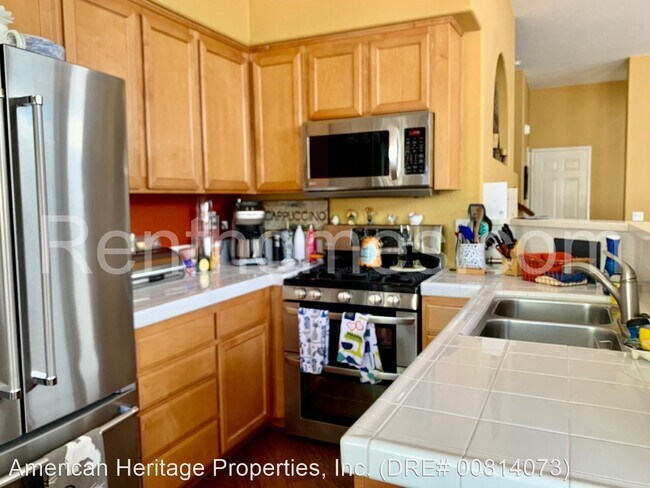 Building Photo - 3 br, 2.5 bath House - 16938 Robins Nest W...