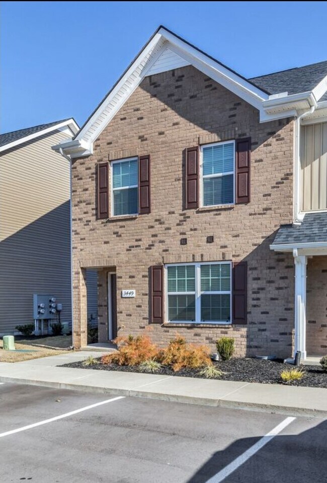 Building Photo - 3449 Donerail Cir