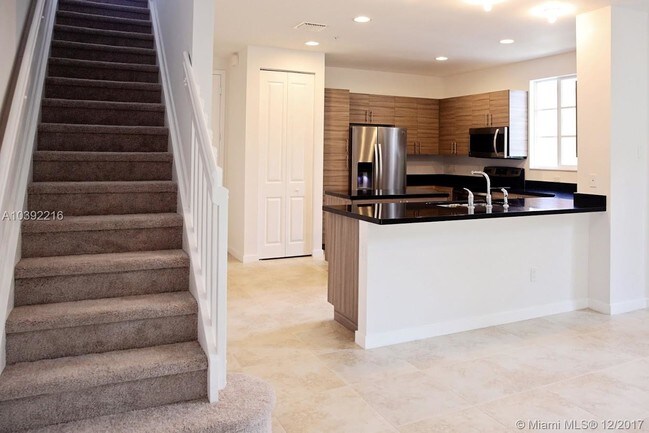 Building Photo - 2844 SW 81st Terrace