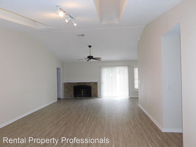 Foto del edificio - 4 br, 2 bath House - 9423 Greens Point