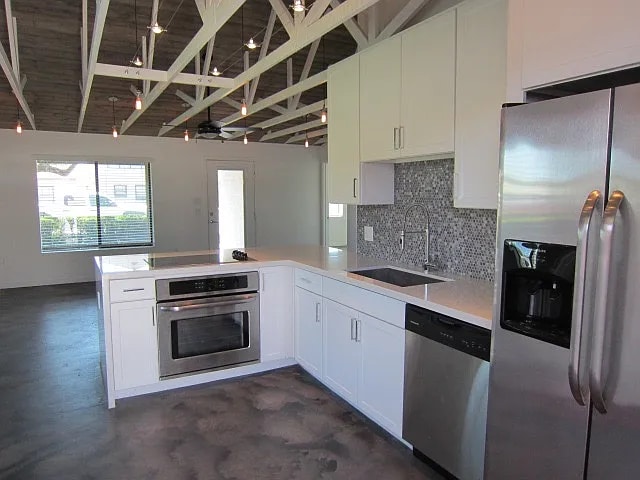 Building Photo - 3948 E Earll Dr