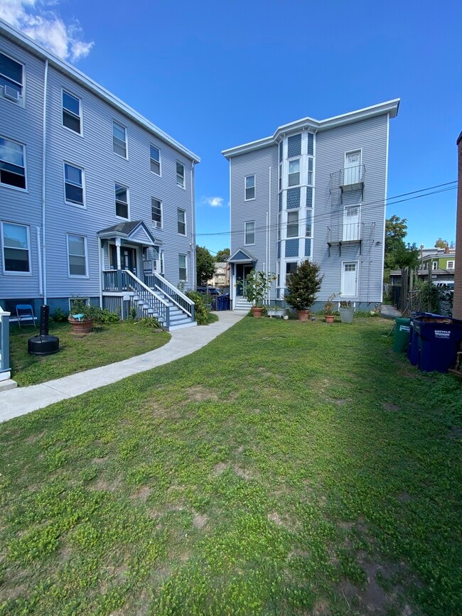 Building Photo - 59 Bishop Allen Dr