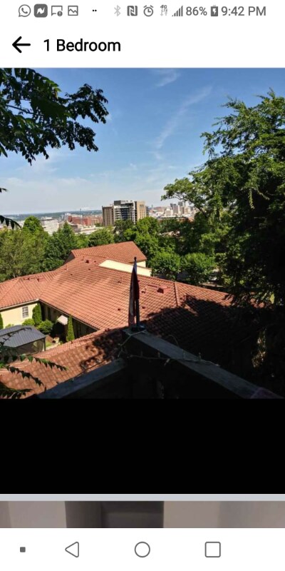 Foto del edificio - 2410 Arlington Crescent