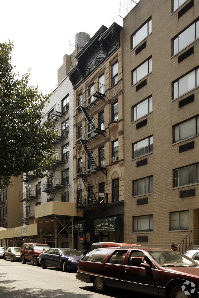 Primary Photo - 212 E 29th St