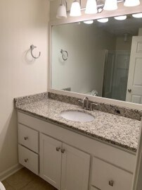 Foto principal - 562 E Main Ave