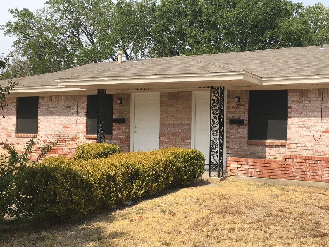 Normont Duplexes Rentals Fort Worth, TX