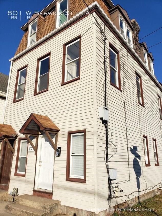 Primary Photo - 1 Bedroom on 1st Floor in South Easton