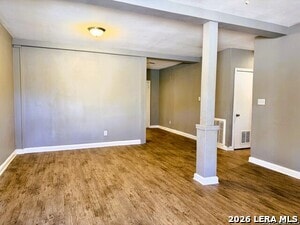 Building Photo - 400 Pfeil St