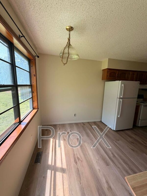 Foto del edificio - 2630-2632 E 2nd St