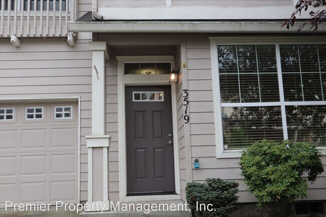 Building Photo - 3 br, 2.5 bath House - 3519 NE 42nd Street