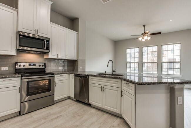 Foto del edificio - 1492 Windermere Way