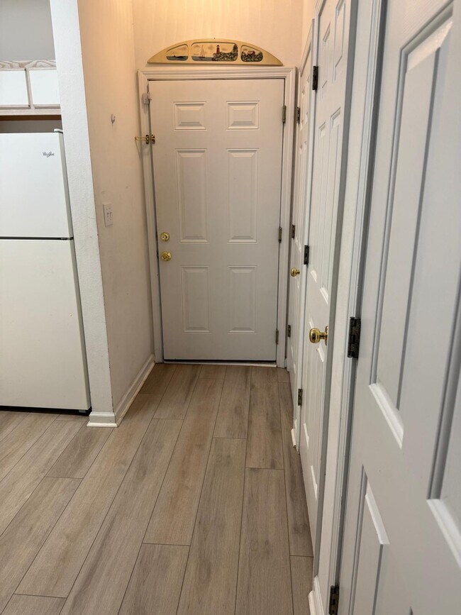 Foto del edificio - 1306 River Oaks Dr