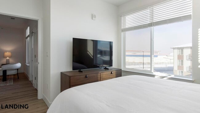 Building Photo - 10670 Jake Jabs Blvd