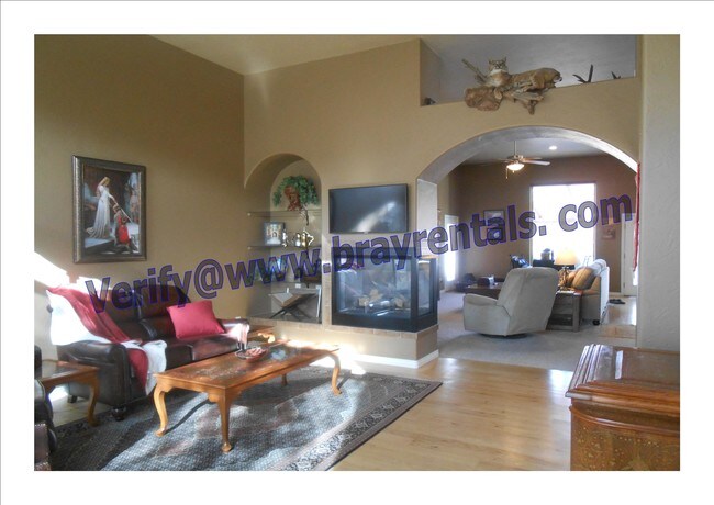 Building Photo - 2208 Victorian Ct
