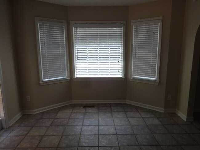 Foto del edificio - 278 Willow Bend Dr