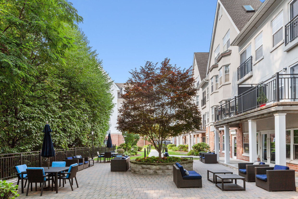 The Village At Bronxville Apartments