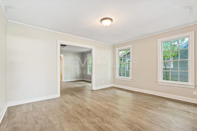 Foto del edificio - Prime Midtown Historic Home with Full Updates