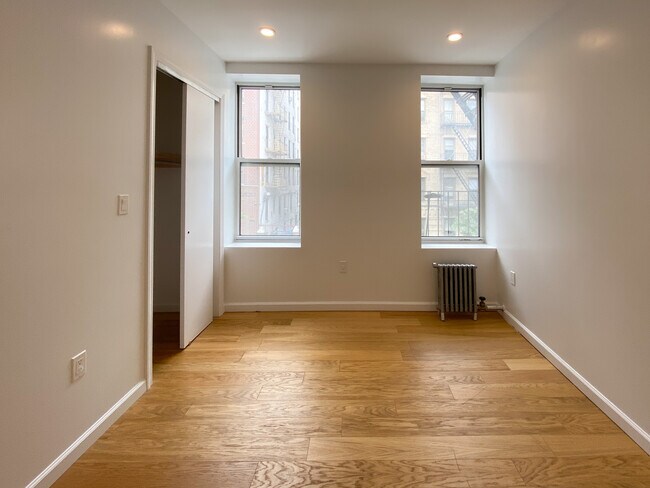 Foto del edificio - 649 Argyle Rd