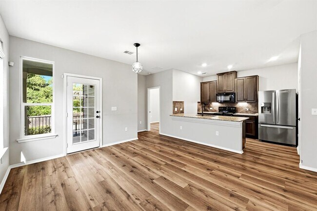 Building Photo - 14702 Peregrine Dr