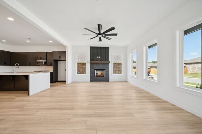 Building Photo - Welcome to this stunning new build in the desirable gated community of Broken Arrow, OK!