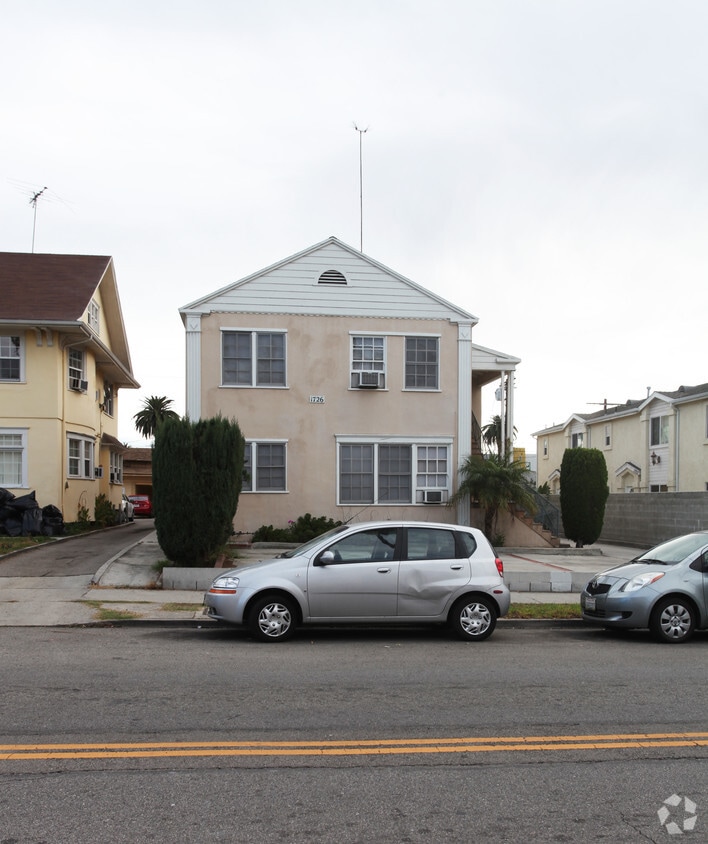 Building Photo - 1726 N Wilton Pl