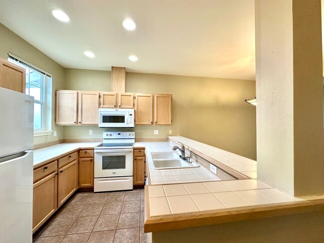 Foto del edificio - 2Bd/2.25Ba Mukilteo Condo