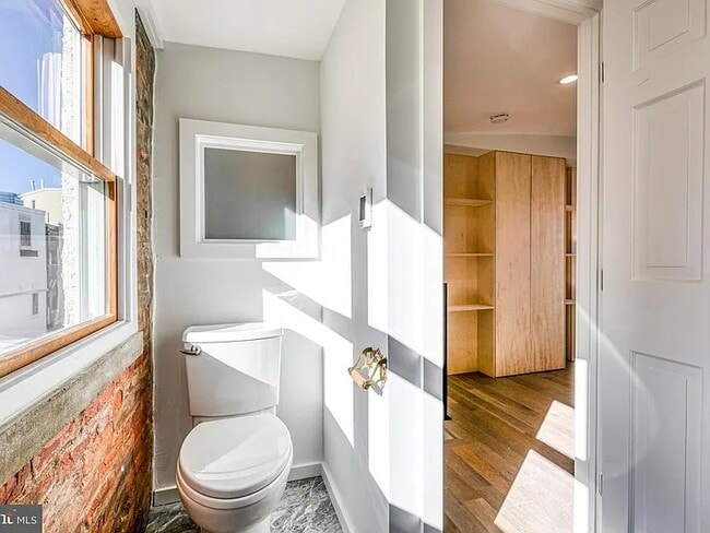 Photo - 2212 Panama St House