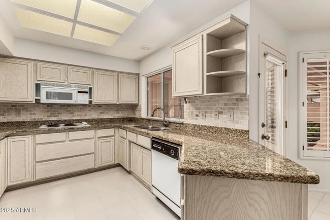 Building Photo - 21602 N 149th Dr