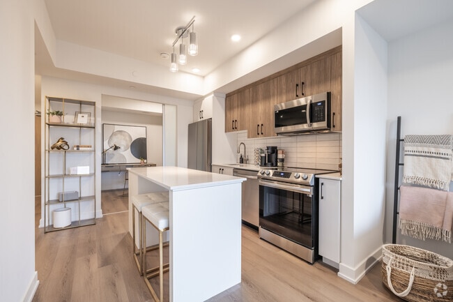 Interior Photo - 88 Beechwood