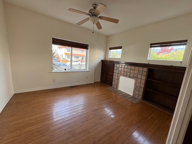 Building Photo - 3714 39th Ave