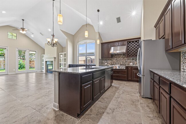 Foto del edificio - 17311 Quiet Shores Dr