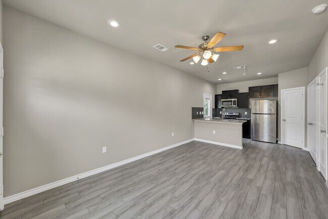 Foto del edificio - 11756 White Cedar St
