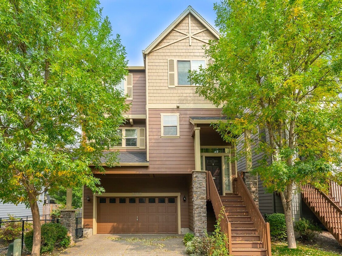 Primary Photo - 20705 SW Booker Court ~ MOVE IN SPECIAL! 1...
