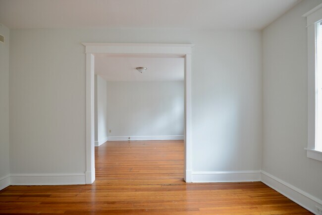 Living Room - 600 W 26th St