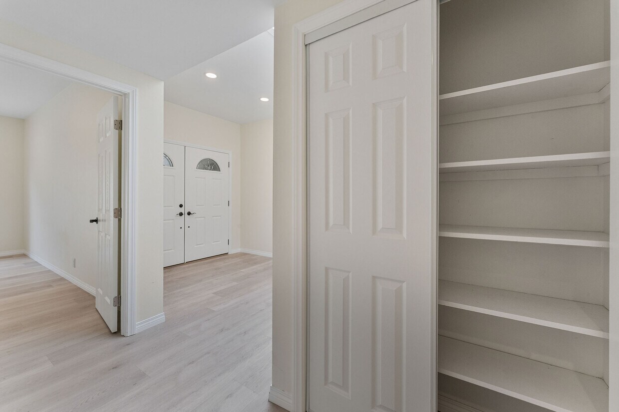Photo - 20 Norton St (Irvine, CA)