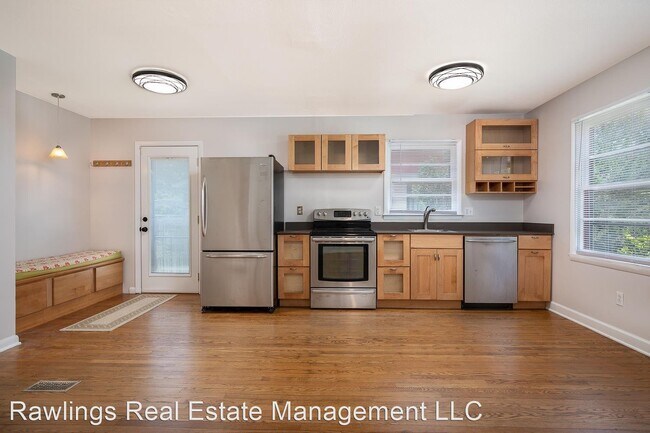 Building Photo - 3 br, 1 bath House - 60 Nevada Avenue