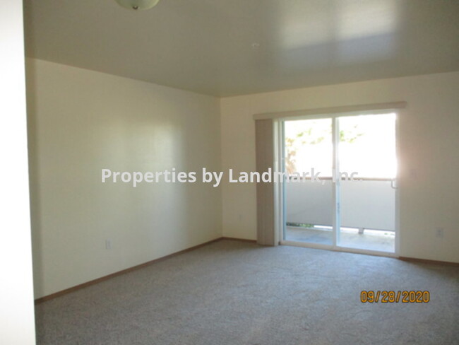 Foto del edificio - 435 W Cedar St