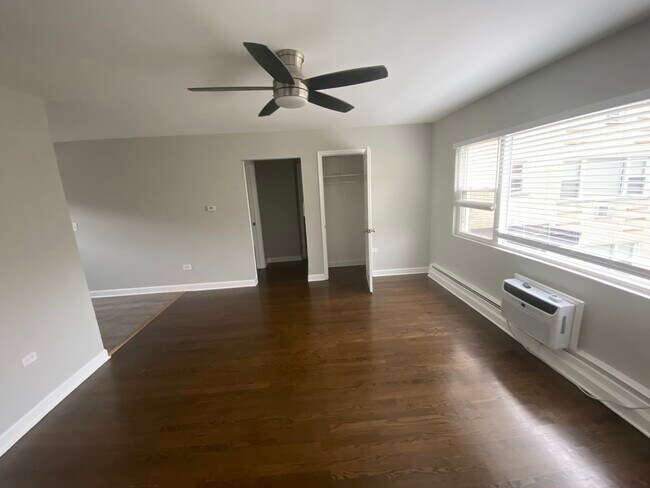 Foto del edificio - 1324 W Sherwin Ave