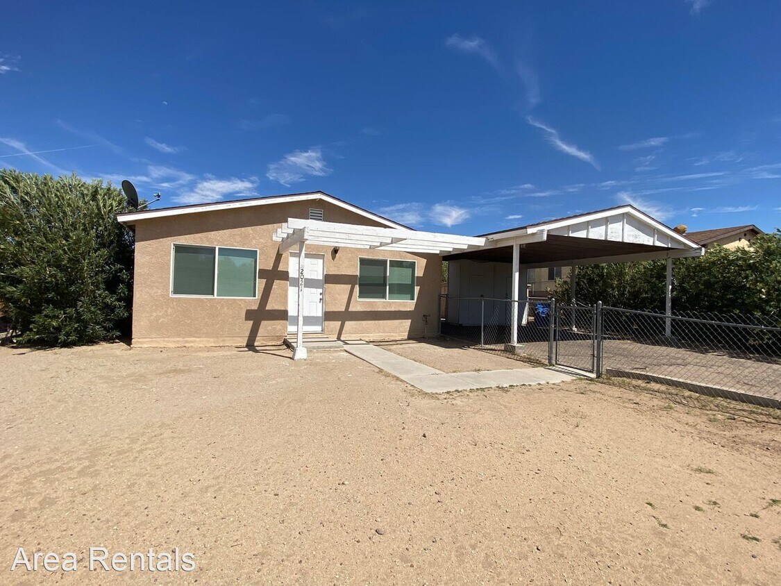 Foto principal - 3 br, 1.5 bath House - 2021 SEQUOIA DR
