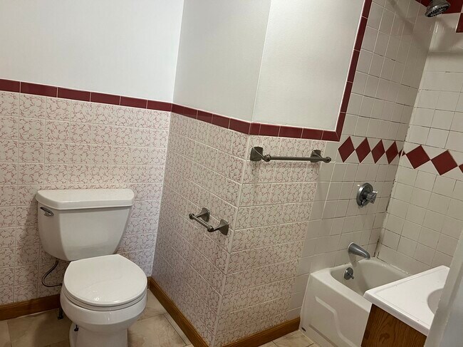 Foto del edificio - 224 Charles St