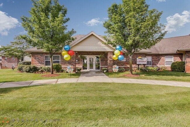 Building Photo - 2921 Woods Circle Dr.