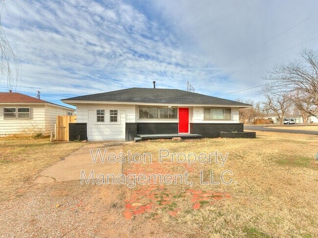 Building Photo - 5721 SE 8th St