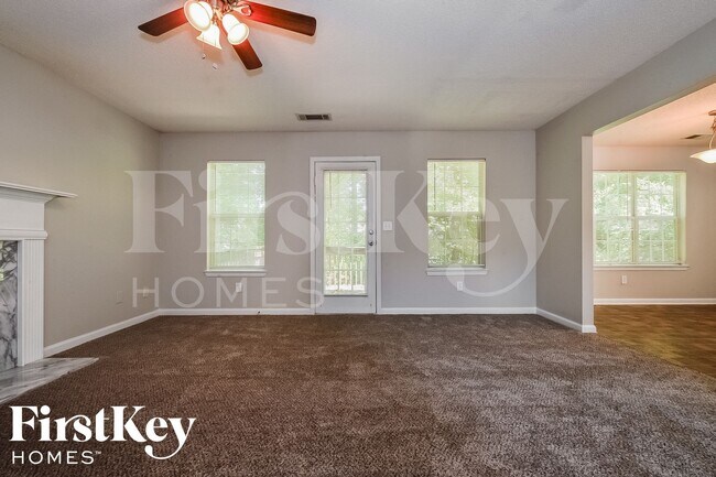 Building Photo - 7976 Mustang Ln