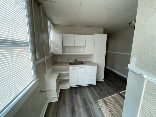 Foto del edificio - 1270 Overton Park Ave