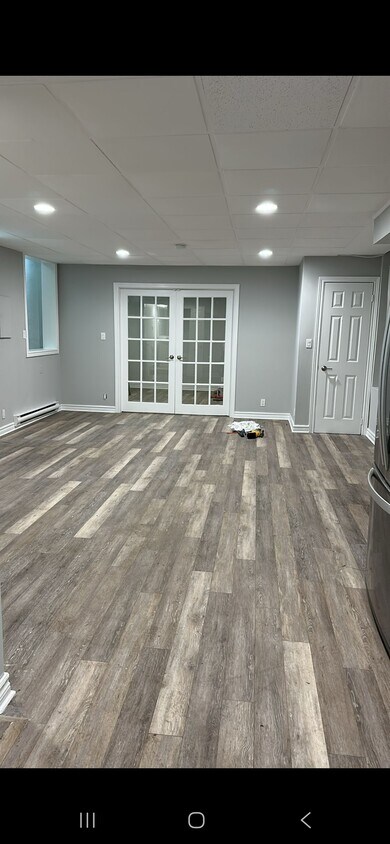 Primary Photo - Beautiful Basement Apartment in Leslieville