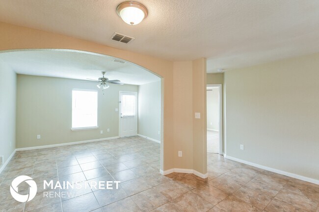 Foto del edificio - 5611 Forest Canyon