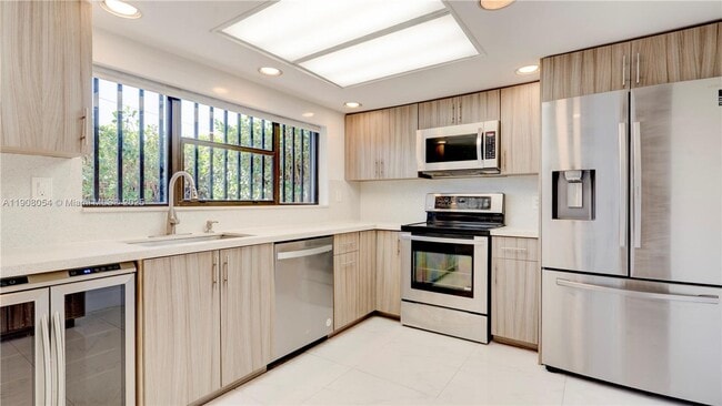 Foto del edificio - 6460 NW 2nd St