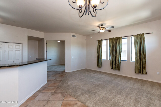 Foto del edificio - 3330 S Gilbert Rd